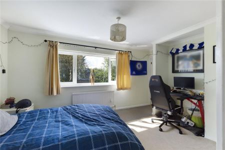 4 bedroom detached house to rent - Photo 4