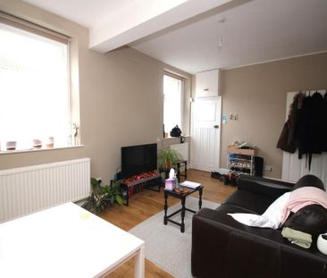 2 bedroom house to rent - Photo 3