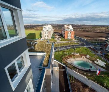 Pronájem novostavby 1+kk s lodžií, Praha 5, Hlubočepy, nám.0lgy Sch... - Photo 1