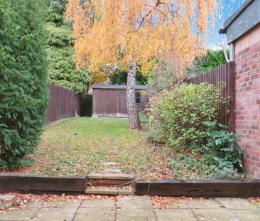 Armstrong Close, NEWMARKET - Photo 6