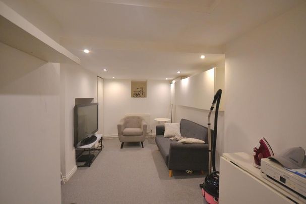 2 bedroom end of terrace house to rent - Photo 1