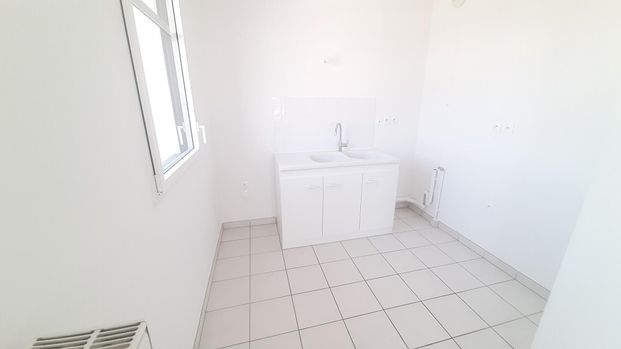 location Appartement T2 DE 51.71m² À MAISONS ALFORT - Photo 1