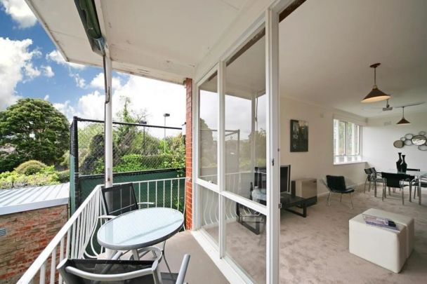 Light, Bright and Roomy - Photo 1