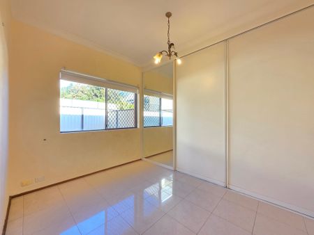 TIDY & CLEAN 2 BEDROOM VILLA FOR RENT - Photo 3