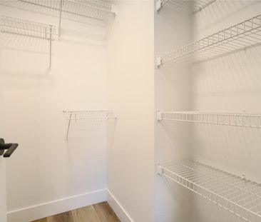 30494 Cardinal Ave, Abbotsford - Photo 2