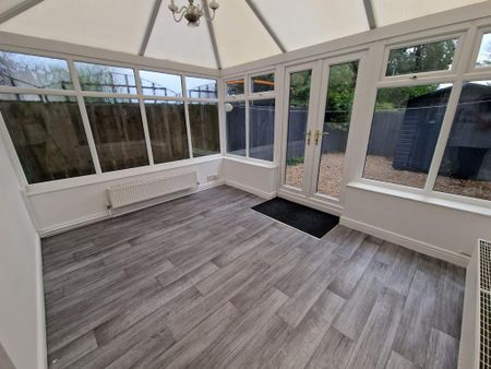 2 bedroom terraced house to rent - Photo 2