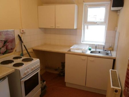 1 bedroom flat to rent - Photo 5