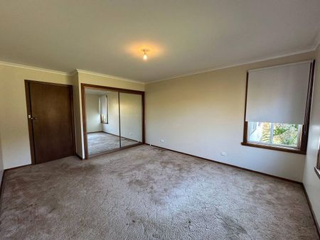 4 Bedroom Home - Photo 5