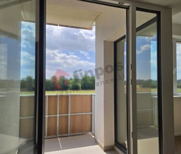 Pronájem téměř nového 1+kk s lodžií a výhledem do zeleně – Loudova,... - Photo 1