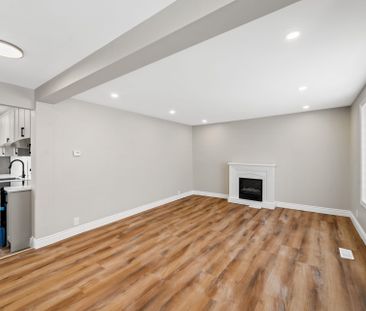 For Lease - 81 St Charles Street Unit# Unit A, Belleville, Ontario - Photo 2