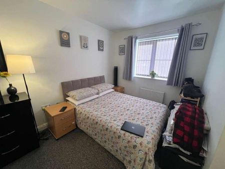 Melrose Gardens, Blackpool, FY4 - Photo 2