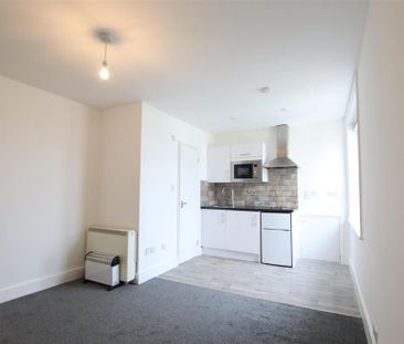 Studio to rent - Photo 5