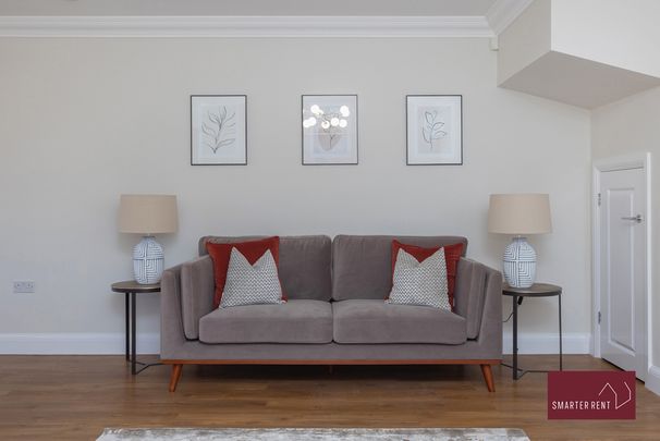 4 Bed, House - Photo 1