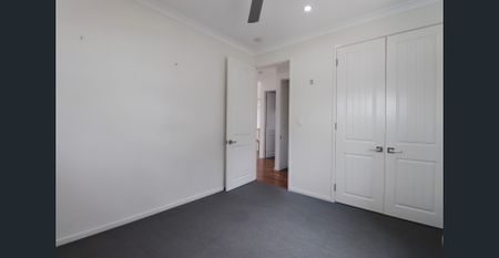 LUXURY COASTAL LIVING WITH OCEAN VIEWS - WALK TO KINGS BEACH - Photo 5