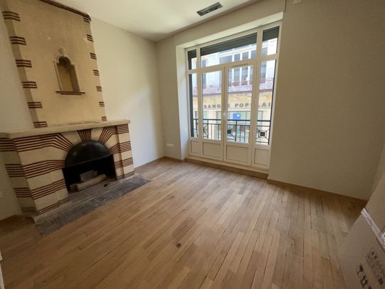 A LOUER - Rue Moyenne - T3 de 90.20m² avec balcons, cave et parking. - Photo 1