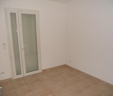 Location Appartement 2 pièces 33m² MARIGNANE 13700 - Photo 2