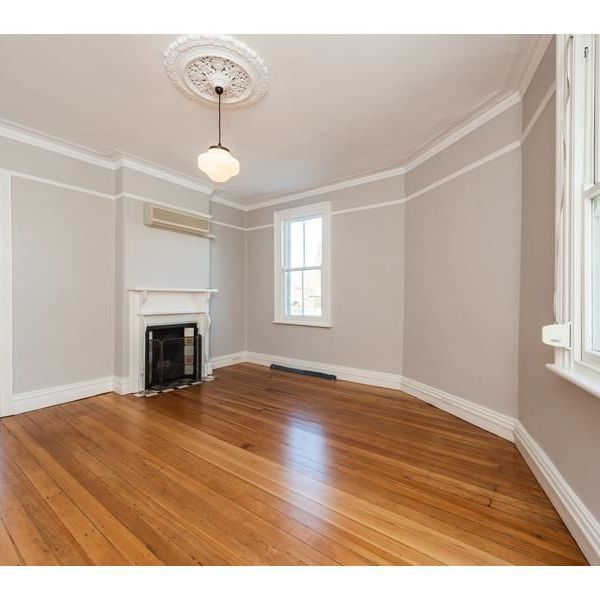 Classic Home & Business - Photo 1