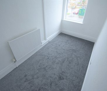 To Let 2 Bed Flat - Photo 1