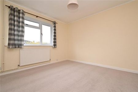 2 bedroom maisonette to rent - Photo 3