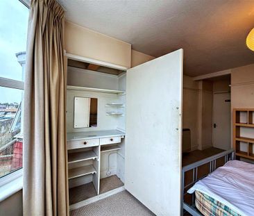 Charlecote Road, Worthing - Photo 4