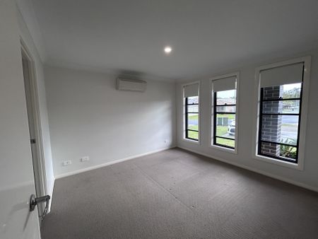 18 Seabeach Street, Sandy Beach - Photo 5