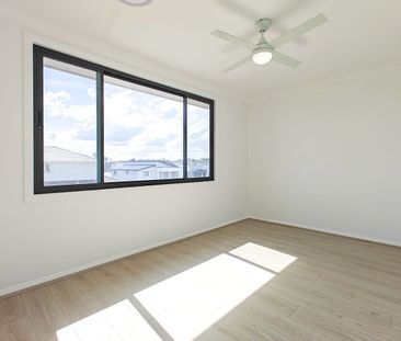 Brand New 5-Bedroom Family Home in the Heart of Box Hill - Photo 1