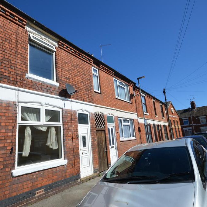 3 bedroom property to rent - Photo 1