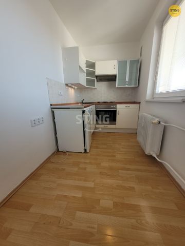 Byt 1+1 k pronájmu, Ostrava / Moravská Ostrava, ulice Zeyerova - Photo 2