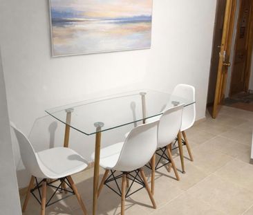 Apartamento planta baja en alquiler en Las Lagunas, Mijas - Photo 4