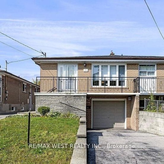For Lease - 136 Duncanwoods Drive, Toronto, Ontario - Photo 1