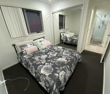 Springfield Lakes - Photo 5