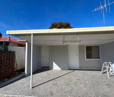 Three Bedroom Family Home! - Photo 6