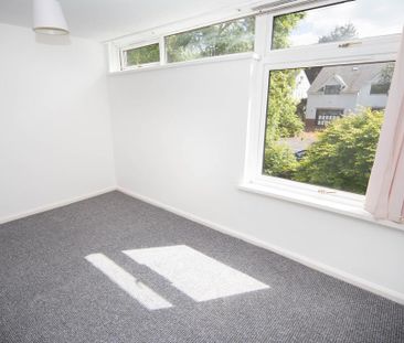 2 bedroom maisonette to rent - Photo 2