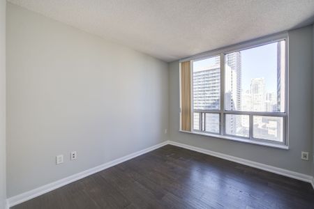 For Lease - 33 Sheppard Avenue Unit# 2010, Toronto, Ontario - Photo 3