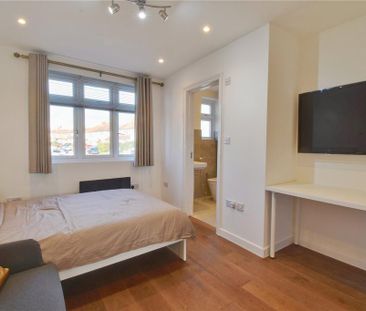 Studio to rent - Photo 5