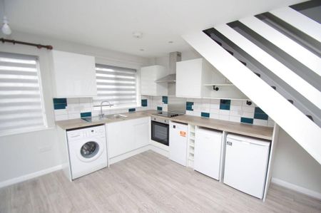 1 bedroom detached house to rent - Photo 4