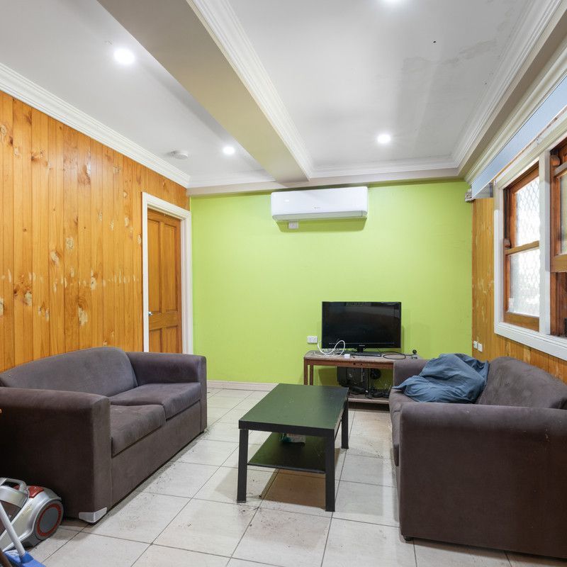 9 Beanga Street, Greenslopes QLD 4120 - House For Rent | Domain - Photo 1