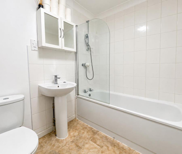 2 bedroom end of terrace house to rent - Photo 5