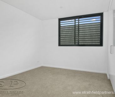 Luxury Apartment - Photo 2