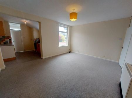 2 Bedroom Flat to Rent in Headlands, Kettering, Northants, NN15 - Photo 4