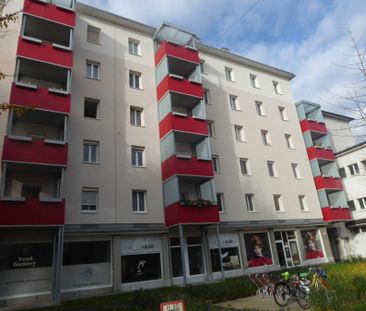 Gut mit öffentlichen Verkehrsmitteln erreichbare 3-Raum–Wohnung im ... - Photo 1