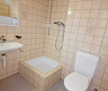 Industrie 34 3 pièces sous toit UN LOYER NET OFFERT - Foto 4