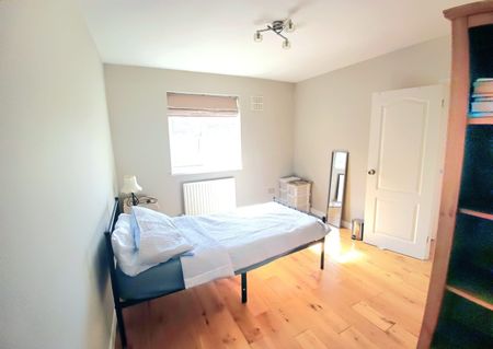 Room in a Shared Flat, Dorset Garden Mitcham, CR4 - Photo 2