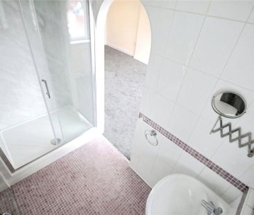 3 bedroom semi-detached house to rent - Photo 6