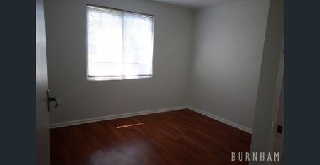 Spacious One-Bedroom Apartment in Prime Footscray Location - Photo 3