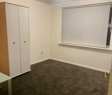 1 Bed Flat, Drapers Fields, CV1 - Photo 3