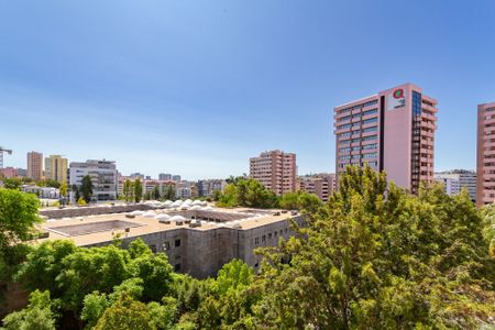 1 Bedroom Furnished Apartment with Parking – Lisbon - Photo 5