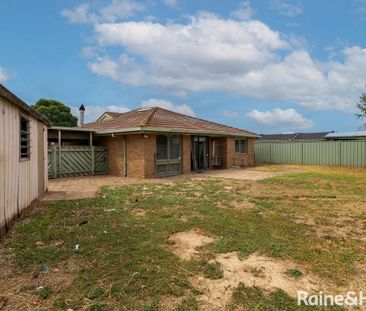 31 Bridgeford Crescent, Melton South, VIC 3338 - Photo 6