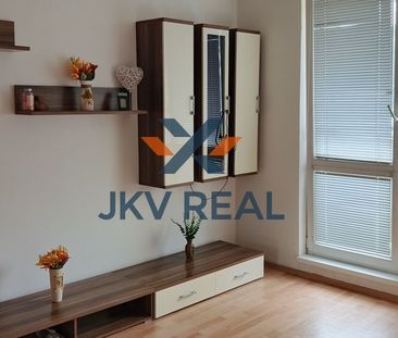 PRENÁJOM 1 izbový zariadený byt s balkónom Nad Laborcom - Fotografia 4