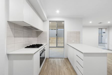 New Home in Peaceful Mandogalup - Photo 5